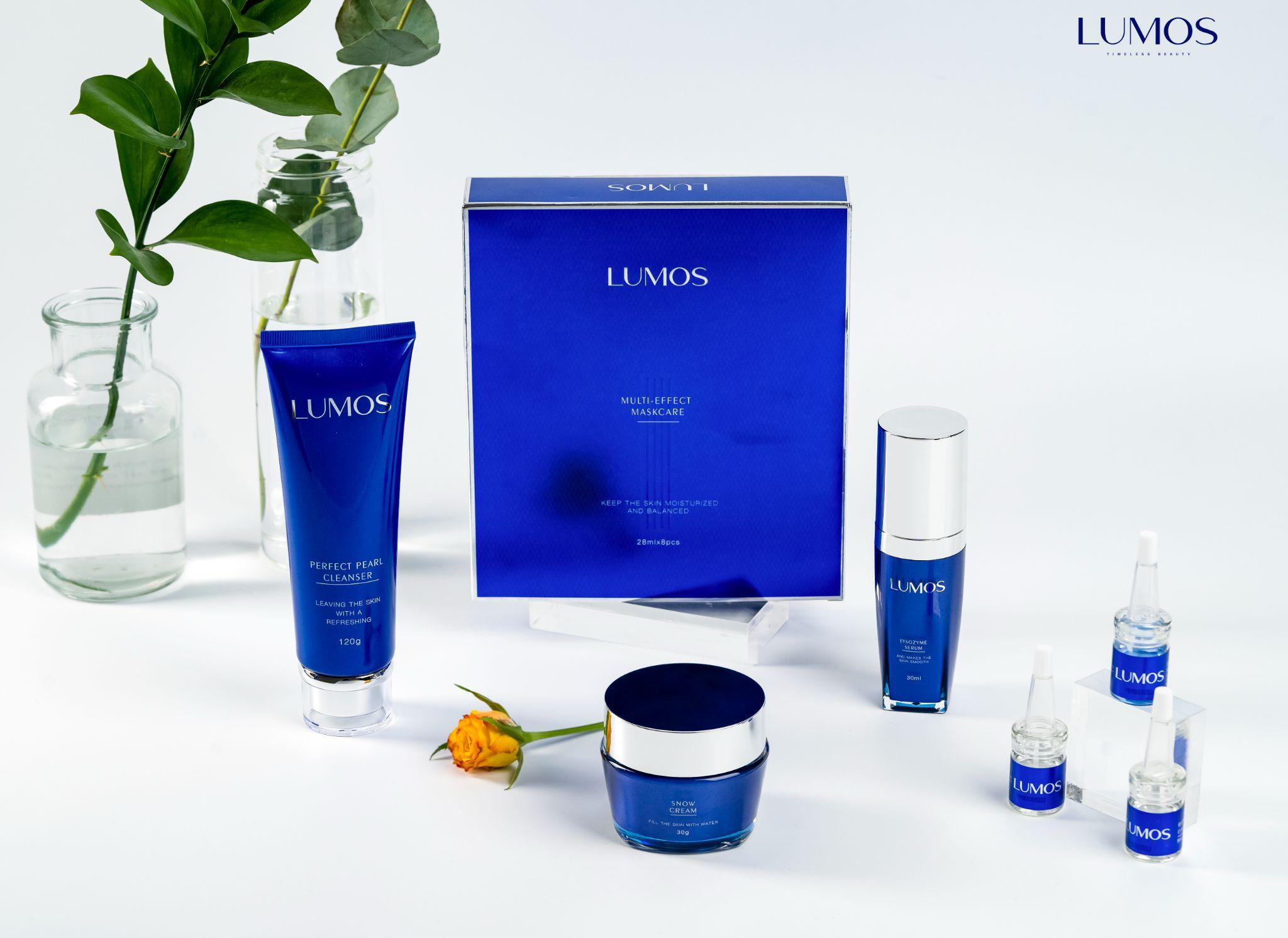 Năm dòng sản phẩm nổi bật nhà Lumos (Perfect Pearl Cleanser, Multi Effect Maskcare, Snow Cream, Lysozyme Serum và Vita Serum).