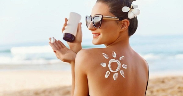 Kem chống nắng toàn thân là mỹ phẩm có khả năng chống nắng trên tất cả các bộ phận của cơ thể