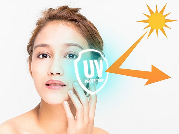 Bôi kem chống nắng giúp ngăn ngừa bức xạ tia UV